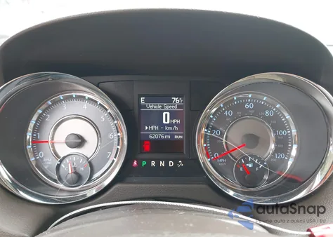 2015 Chrysler Town & Country Touring из США, поврежденный, VIN 2C4RC1BG9FR630340